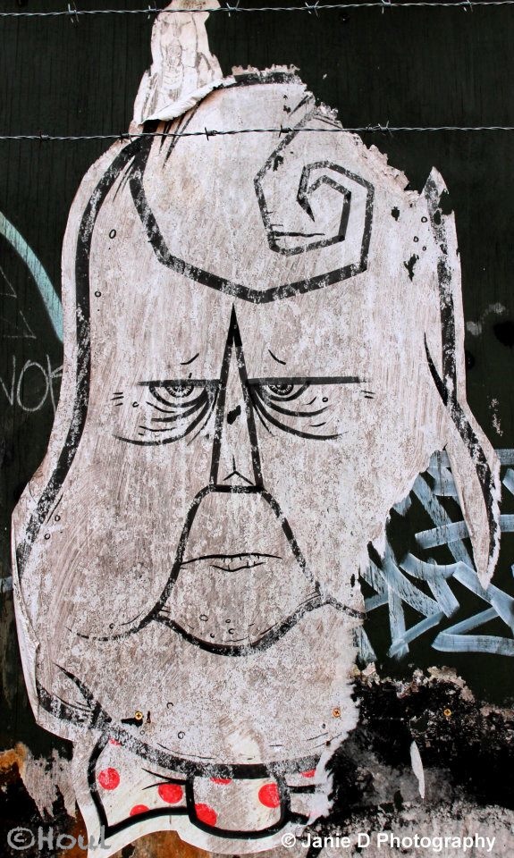 Houl (Chippendale 2010)